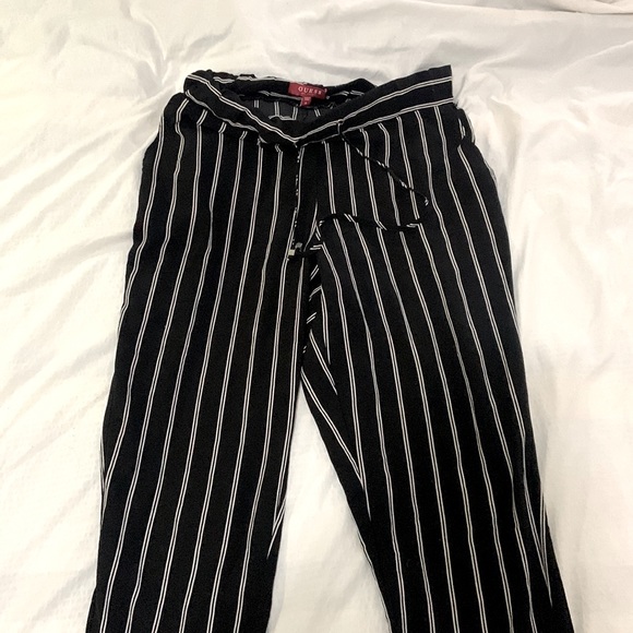 GUESS Women’s striped paper bag pants - Picture 1 of 3